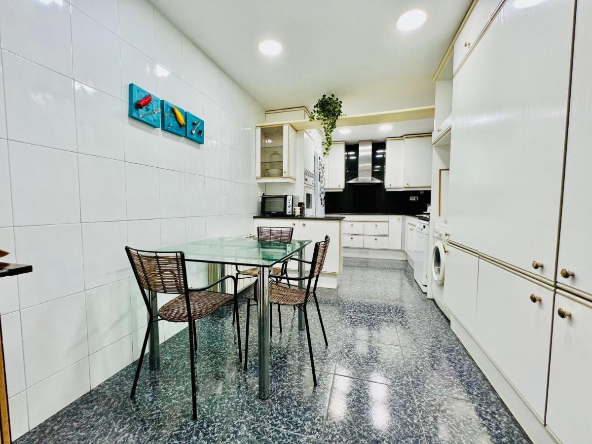 Your Second Home In Barcelona With Private Room And Private Bathroom Close To Montjuic, Pl Espana, La Rambla, Ferry Port Ngoại thất bức ảnh
